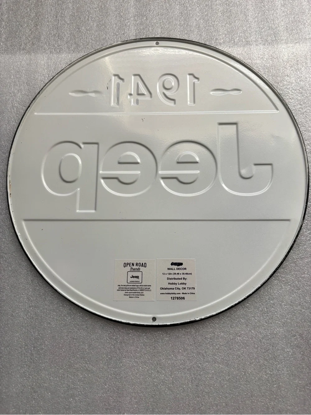 Jeep Round Wall Sign - Red, White & Blue